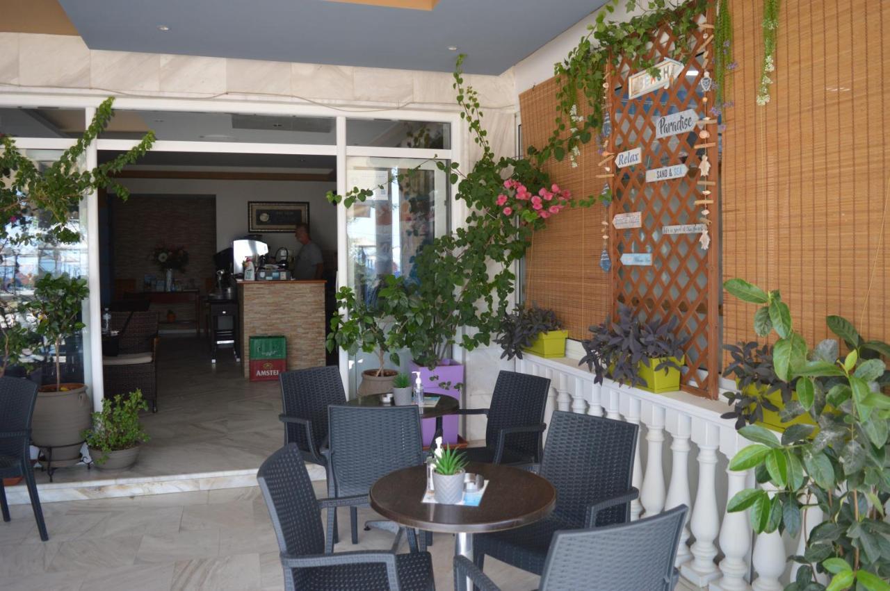Iliana Hotel Paralia Kültér fotó