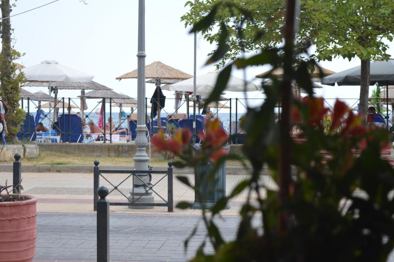 Iliana Hotel Paralia Kültér fotó