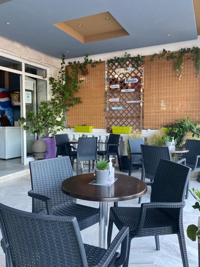 Iliana Hotel Paralia Kültér fotó